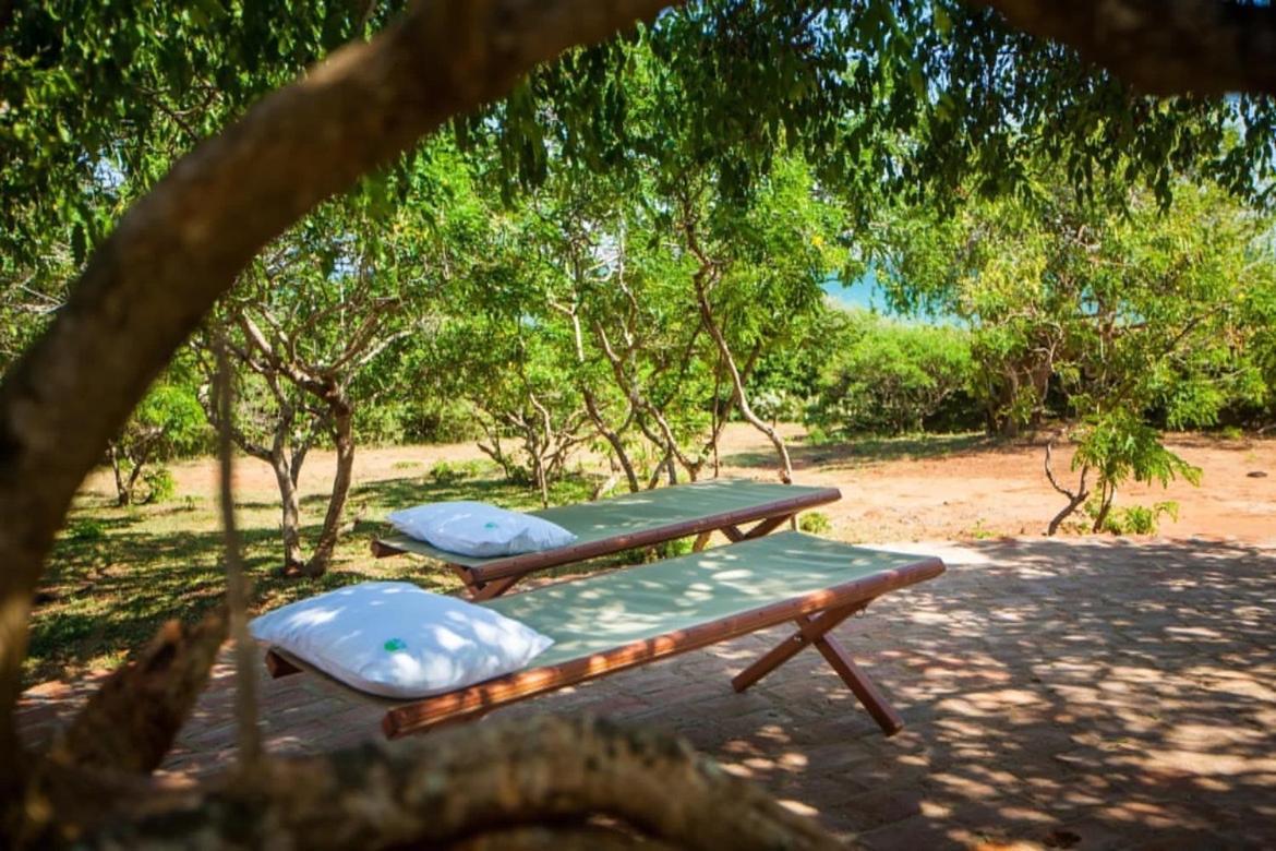 Nil Sisila Beach Resort Yala Exteriör bild