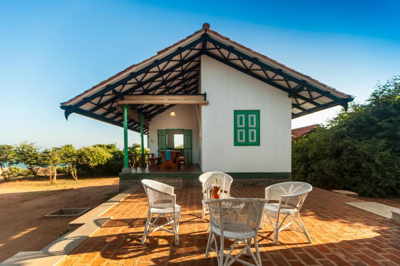 Nil Sisila Beach Resort Yala Exteriör bild