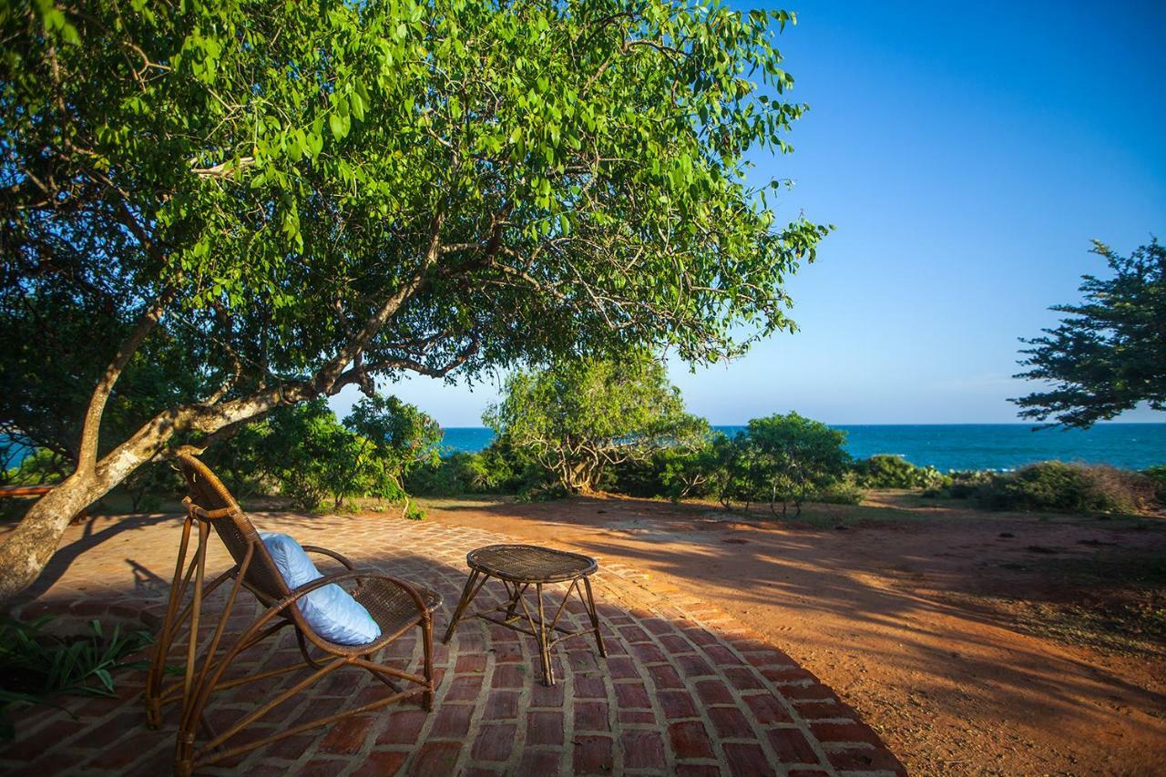 Nil Sisila Beach Resort Yala Exteriör bild