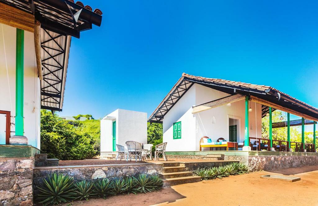 Nil Sisila Beach Resort Yala Exteriör bild